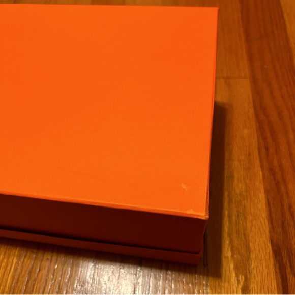 Hermes Gift Box - Picture 4 of 10